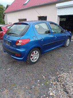 Peugeot 206 1.4 16v - 9