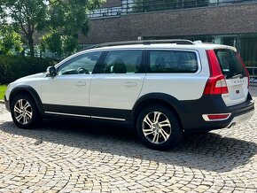 Volvo XC70 2.4 D5 158KW 4x4 AUT KAMERA VÝHŘEV NAVIGACE 2012 - 9