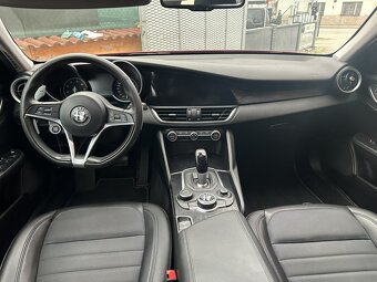 Alfa Romeo Giulia Q4 2.0i 148kW Top - 9