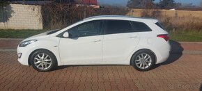 Hyundai i30 combi r.v.2015 - 9