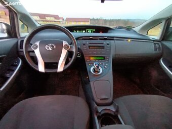 Toyota Prius, 1.8HSE hybrid VYHREV SEDADEL - 9