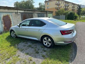 PRODÁM ŠKODU SUPERB 3   2,0 TDI 110kw DSG style, sedan - 9