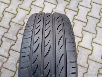 Letní sada Volkswagen 5x112 235/45/17 Pirelli - 9