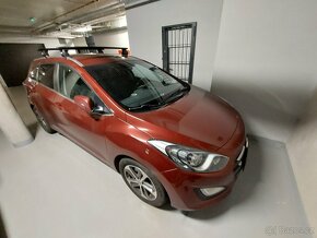 Hyundai i30 kombi 1.6 CRDi 81kW 38040 Km - 9