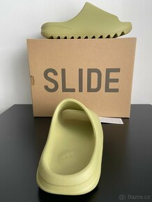 YEEZY SLIDE RESIN - 9