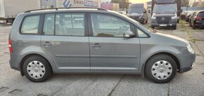 VW Touran 1,6 FSI 2006 7 míst navigace 1.majitel - 9