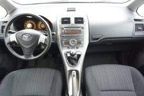 PRODÁM TOYOTA AURIS 1.6VVTi Executive - 9