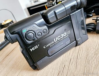 Videokamera CANON UC30Hi - 9