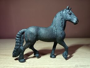 SCHLEICH a COLLECTA Koně - 9