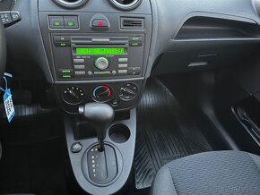 Ford Fiesta 1,6i 74kW Ghia r.v.2007 AUTOMAT Serviska - 9