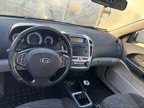 Kia Ceed 1.4 - 9