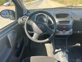 Toyota Aygo 1.0 VVT-i,ČR, 5 dveří, nová STK, AUTOMAT - 9