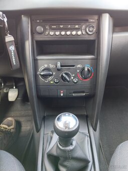 Peugeot 207 1,4 65 kW Klima, nové STK - 9