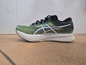 Běžecká obuv asics magic speed 2 zelené vel. 40 - 9