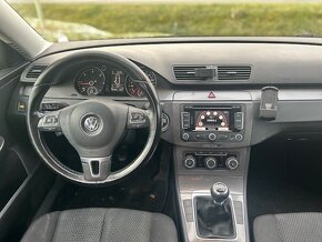 VW Passat 2.0 TDi, 2010, vyhř.sedačky, navigace - 9