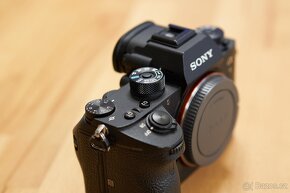 Sony A9 - 9