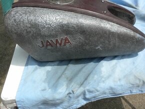 JAWA 175,250 Special nádrž první typ možná i výměna - 9
