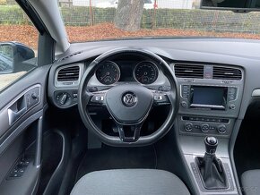 VW Golf 1.4 TSi Serviska,Park.Asist - 9