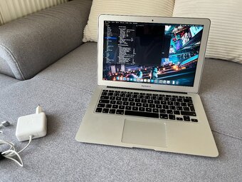 Macbook Air 2017 + brašna - zánovní stav - 9