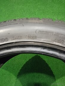 4ks zimni 235/45/18 Dunlop - 9