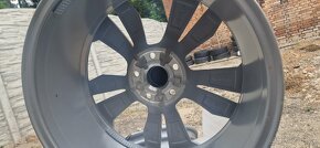 5x112 Volkswagen id3 R18 disky NOVÉ - 9