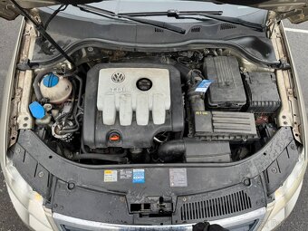 VW PASSAT B6 2.0 TDI - 9