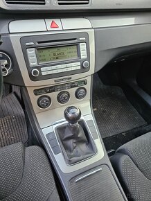 Volkswagen Passat B6 2.0TDI - 9