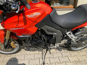 Triumph Tiger 1050 - 9