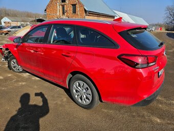 Hyundai i30 1.0 88kw 2023 ČR - 9