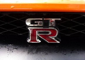 Nissan GT-R 3,8i Black-Edition benzín automat 404 kw - 9