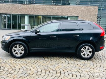 Volvo XC60 2.0 D3 5VÁLEC 100KW MANUÁL NAVIGACE SENZORY 2WD - 9