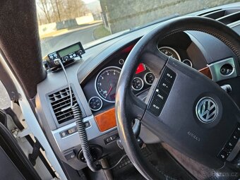 VW Touareg 3,2 V6Lpg - 9