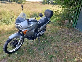 Honda Transalp 650 - 9