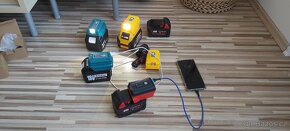 Powerbanka,Aku Milwaukee,DeWALT-Makita 18V s LED svítilnou. - 9