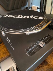 Gramofon Technics 1210 - 9