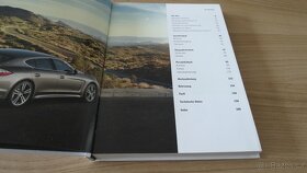 Prospekty reklamní knihy Porsche 911, Panamera, Cayenne. - 9
