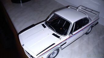 1:18 bmw 3.0 csi - 9