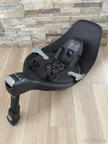 Autosedačka Cybex Cloud T i-Size Plus + základa Base T - 9