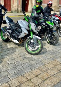 Kawasaki Z 1000 - 9