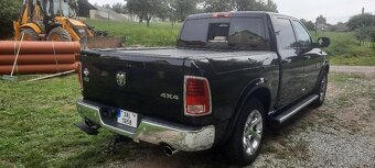 Dodge RAM 1500 5.7 HEMI - 9