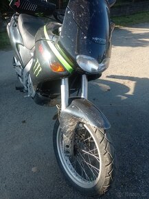 Aprilia Pegaso 650 - 9