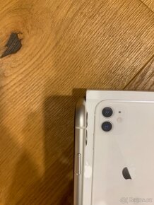 Apple iPhone 11 128GB bílá - 9