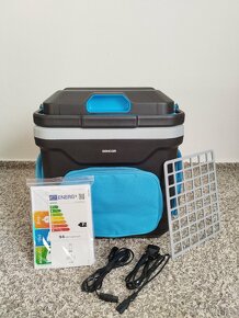 Přenosná autochladnička značky Sencor Travel Cooler SCM 3224 - 9