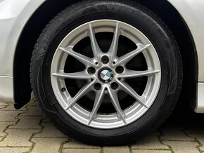 BMW Řada 3 E90 320i 110kW Sedan Aut. klima Šíbr 6st. Manuál - 9