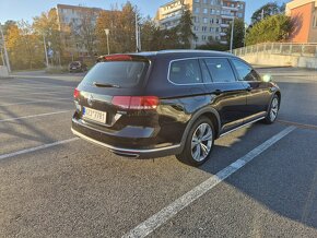 Volkswagen Passat Alltrack 2,0TDi/ 140kW DSG 4x4 - 9