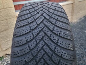 Prodám zimní sadu pneu 215/55R17 5x115,3 - DOT3122 - 9