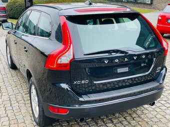 Volvo XC60 2.4D 5VÁLEC 4x4 AUTOMAT NAVIGACE SENZORY - 9