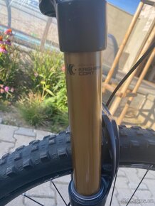 Prodám enduro kolo Devinci Django 27,5 S C - 9