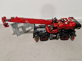 LEGO - Technic 42082 (Terénní jeřáb) - 9