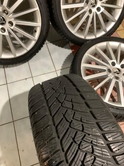 Alu kola Škoda R18 5X112 ZÁNOVNÍ ZIMNÍ PNEU 225/40 R18 - 9